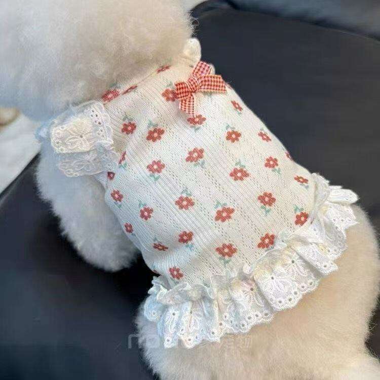 Famous brand Spring and summer new pet clothing wholesale floral lace kittens thin camisole for small dogs pupakaIK