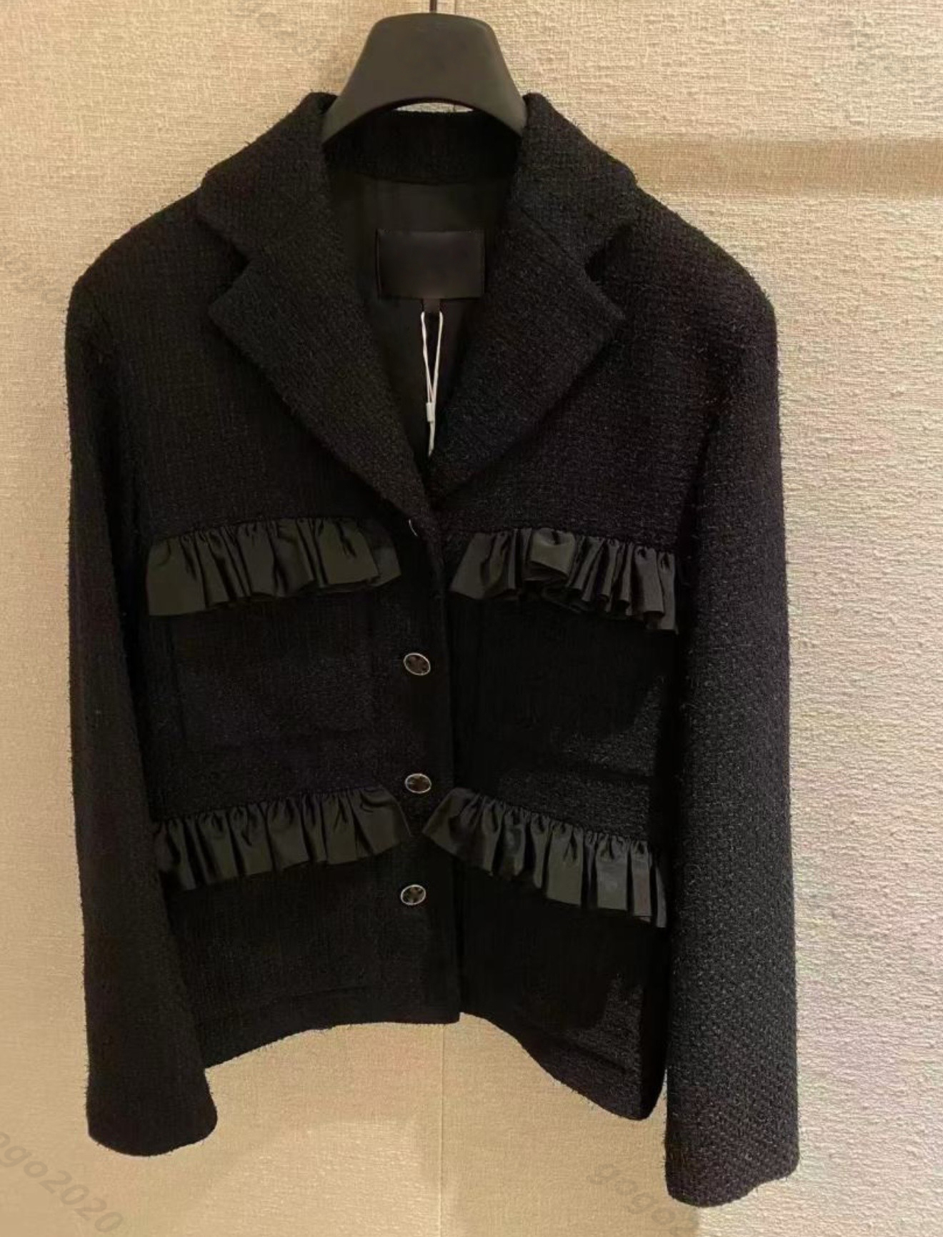 New Women's Tweed Design Jackets Coats Letter Buttons Long Sleeve Cotton Jacket Blouson Vintage Design Coats Tops Girls Runway High End Crop Tops Long Sleeve Outwear