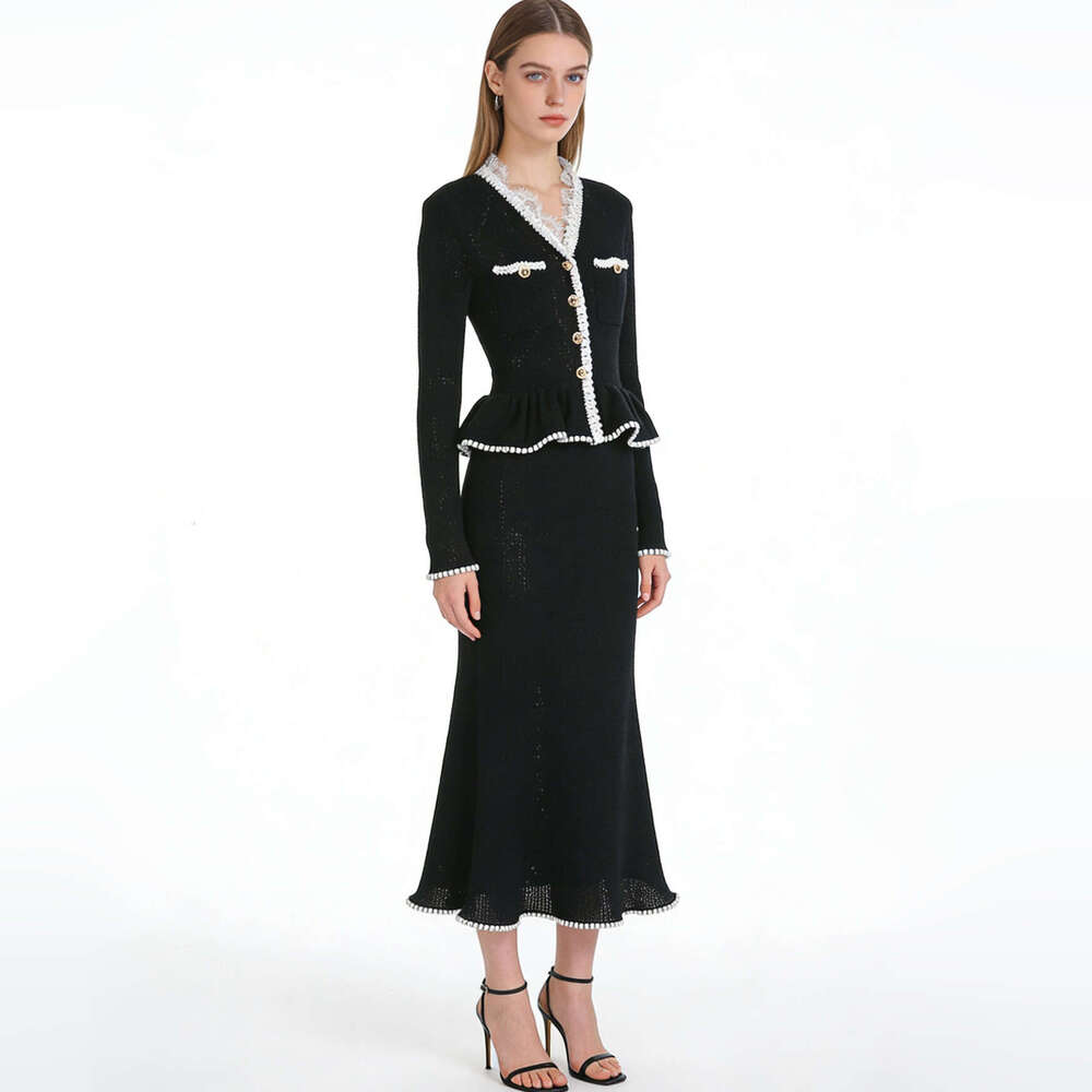 2026 Spring/Summer Designer Women's Elegant Contrast Lace V-neck French Slimming Long k30 Sleeve Knitted Dress