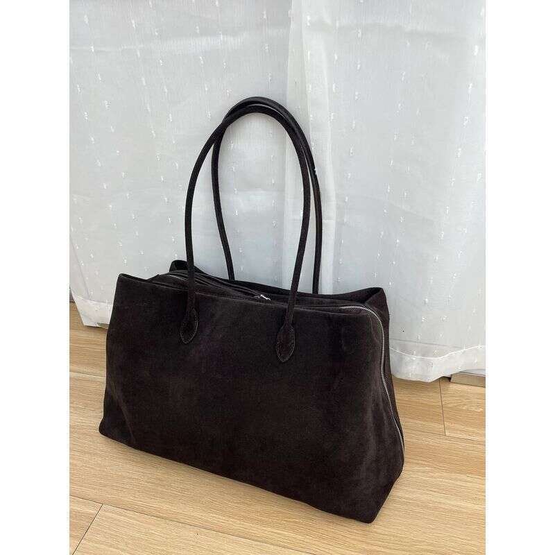 2026 New Fall Winter Women's Genuine Leather Shoulder Underarm Bag Niche Design Suede Large Capacity Luxury Commute Tote Bag Fashion High End Han