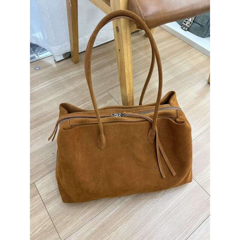 2026 New Fall Winter Women's Genuine Leather Shoulder Underarm Bag Niche Design Suede Large Capacity Luxury Commute Tote Bag Fashion High End Han