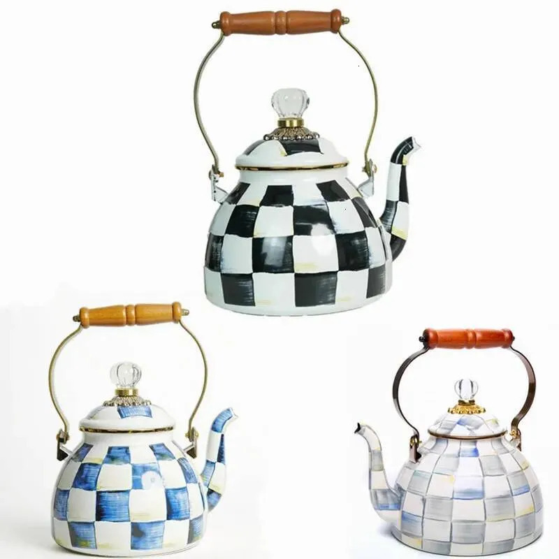 Classic Black White Checkered Enamel Kettle Wooden Handle Diamond Lid 2.5L Large Capacity Tilted Spout All Season