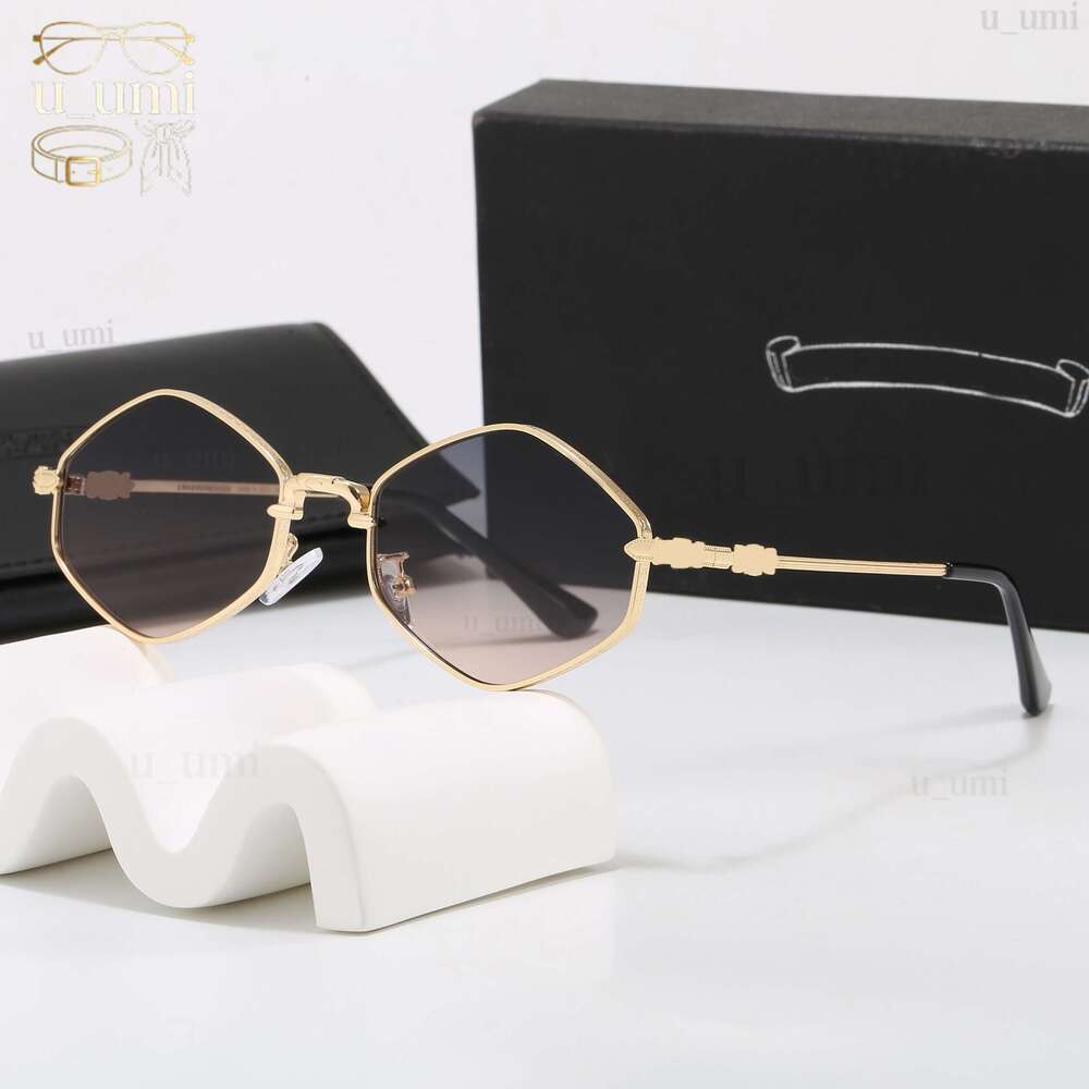 Fashion designer luxury brand - High-quality square full-frame retro style - Suitable for both men and women - Gold-rimmed frames, in a shiny golden tone