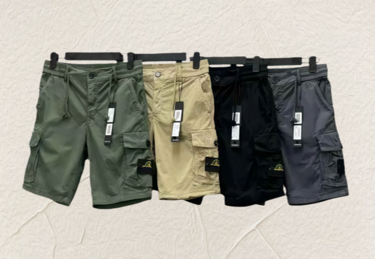Summer men's shorts Fashion cargo large pocket stone loose casual outdoor label compass logo quarter pants High quality comfortable fashionable versatile shorts