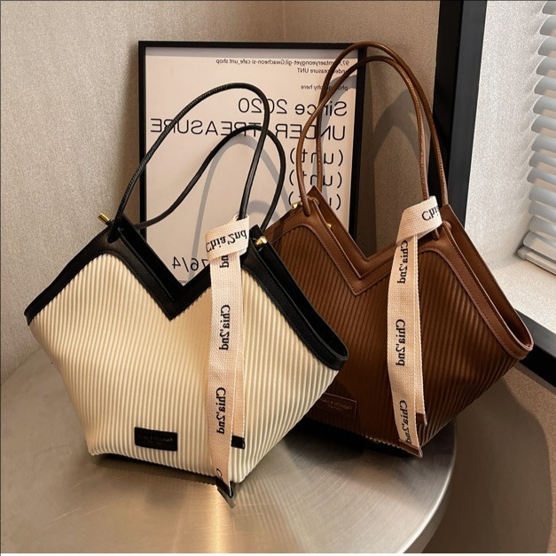 Women's bags 2026 new niche French casual Korean version commuter fashion shoulder handbag tote bag - view 4