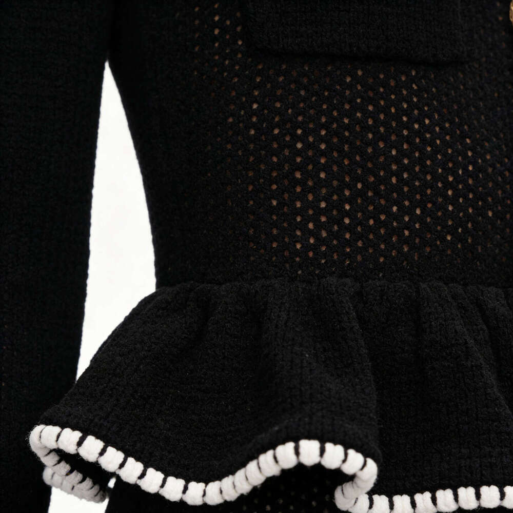 2026 Spring/Summer Designer Women's Elegant Contrast Lace V-neck French Slimming Long k30 Sleeve Knitted Dress