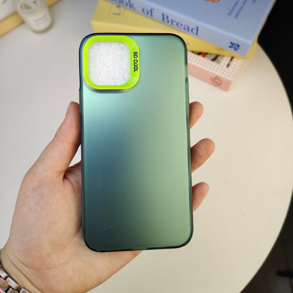Factory-supplied colorful two-in-one acrylic electroplated hard back soft edge silver case material for Apple 17 mobile phones