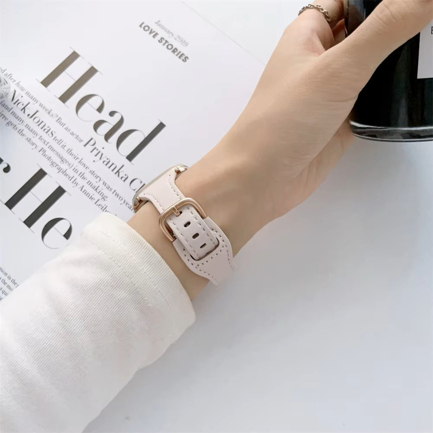 Women's Slim Genuine Leather Watch Band for Apple Watch Series 7 8 9 SE Ultra 40/41/44/45/49mm Fashion Wristband