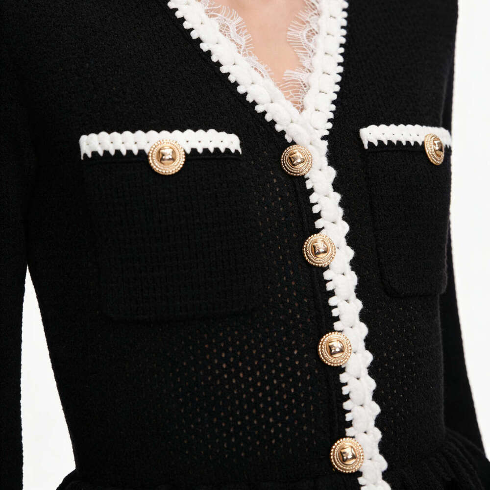 2026 Spring/Summer Designer Women's Elegant Contrast Lace V-neck French Slimming Long k30 Sleeve Knitted Dress