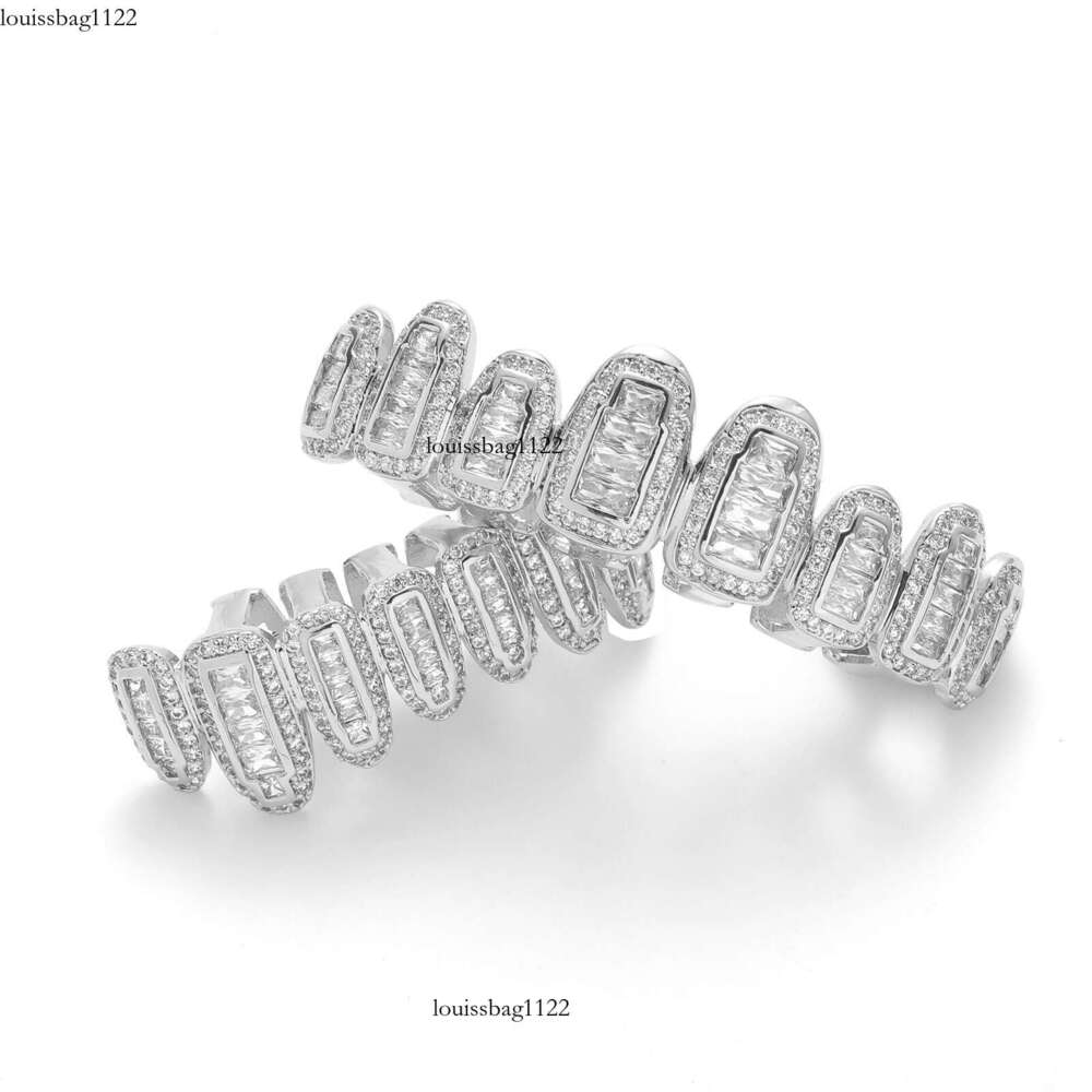 New Jewelry Accessories Eight-Tooth Grillz with Micro-Inlaid VVS Moissanite Gold Fangs Trendy Hip Hop Jewelry