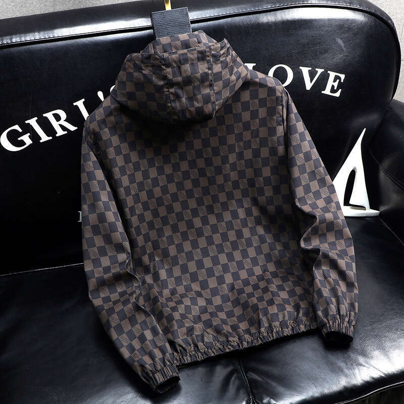 Men's Checkerboard Print Hooded Windbreaker Jacket Spring Autumn Thin Long Sleeve Casual Lightweight Sun Protection Outdoor Windproof Coat For Me