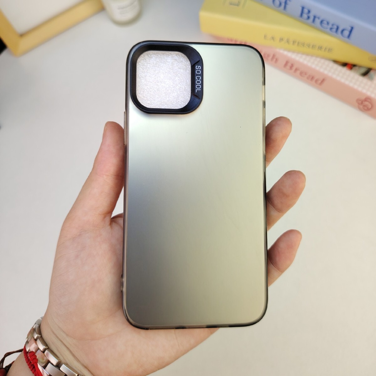 Factory-supplied colorful two-in-one acrylic electroplated hard back soft edge silver case material for Apple 17 mobile phones