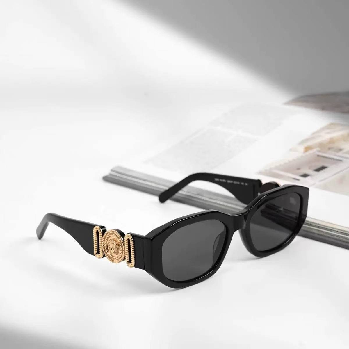 Free shipping crafted hot 2026 luxury Sunglasses Fashion Cool Punk Style Sunglasses Men Woman Street Outfit