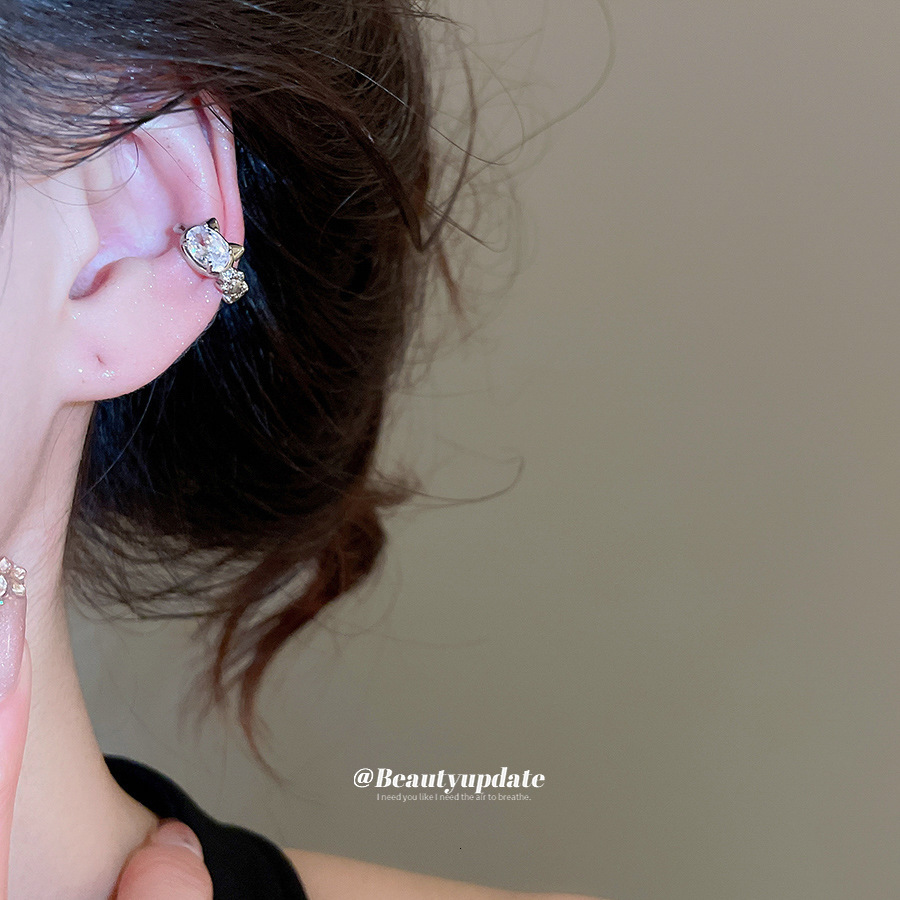 designer earrings Minimalist Zircon And Pearl Ear Cuffs For Women Without Pierced Ears, Unique Niche Design Ear Cuffs, Light Luxury And High-End Earri