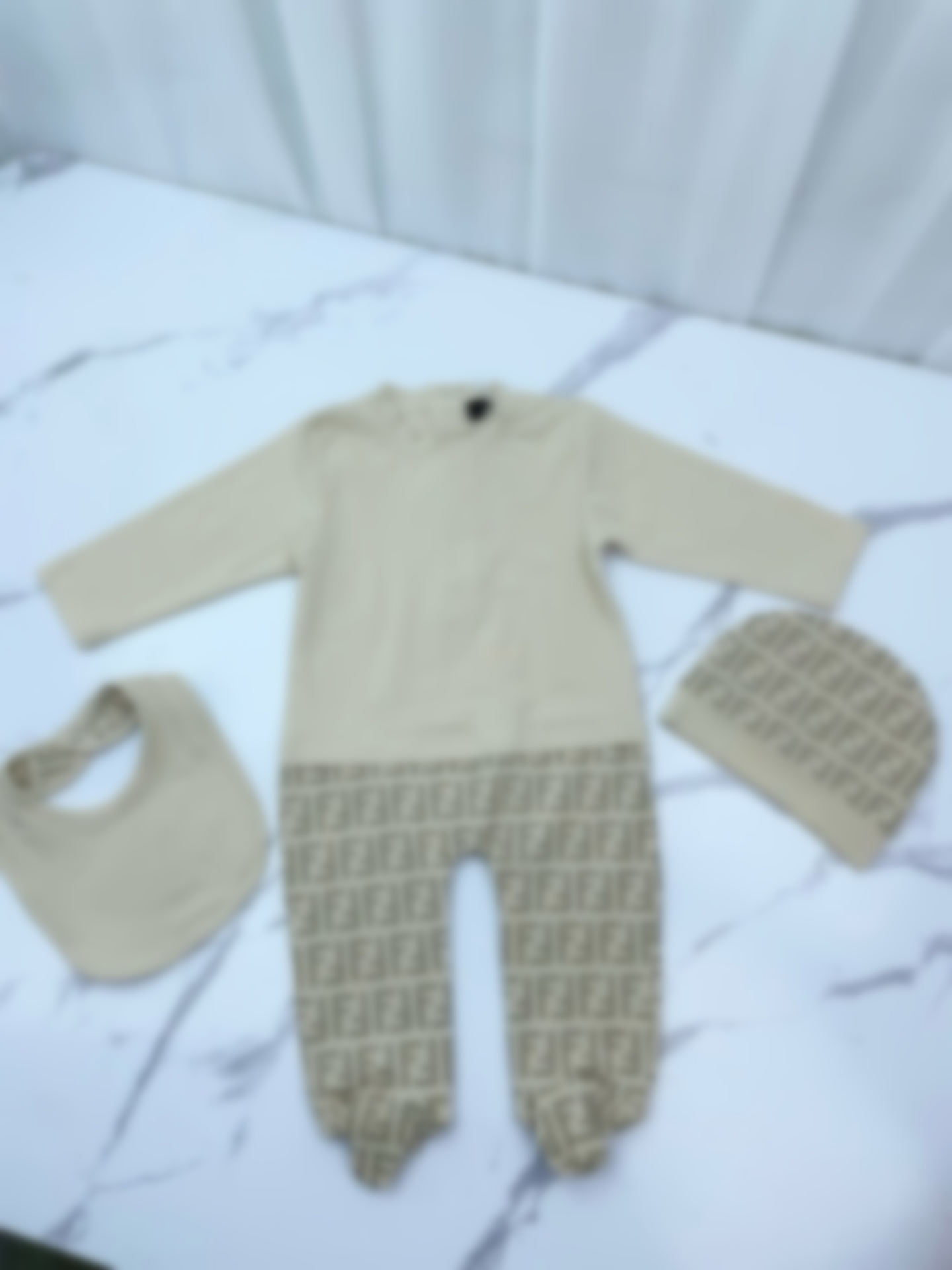 kid clothes In stock 100%cotton newborn kids Rompers hat baby Boys girls Fashion designer print Long sleeve jumpsuit hat 3 piece set