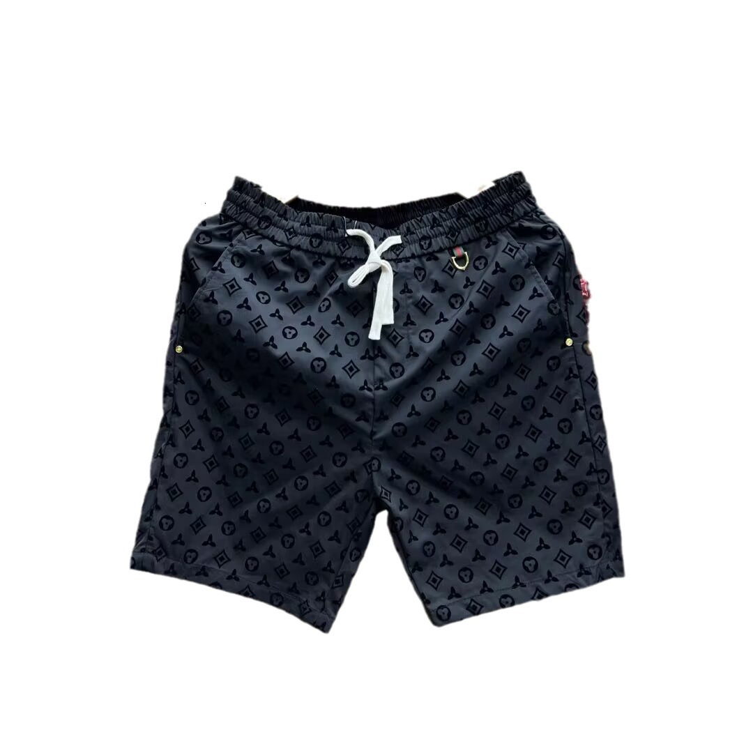 2026 Summer New Designer Luxury Brand Men's Casual Shorts Quick Drying Fashionable Breathable Straight Leg Beach Shorts Wholesale