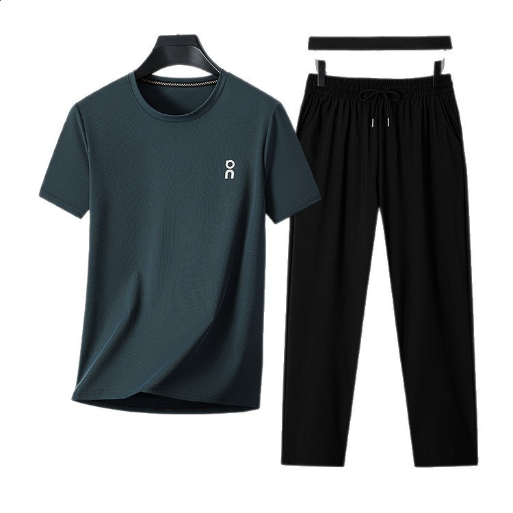 High-quality 2026 summer mens round-neck short-sleeve t-shirt and ice silk long pants two-piece set for middle-aged men in solid color casual sportswe