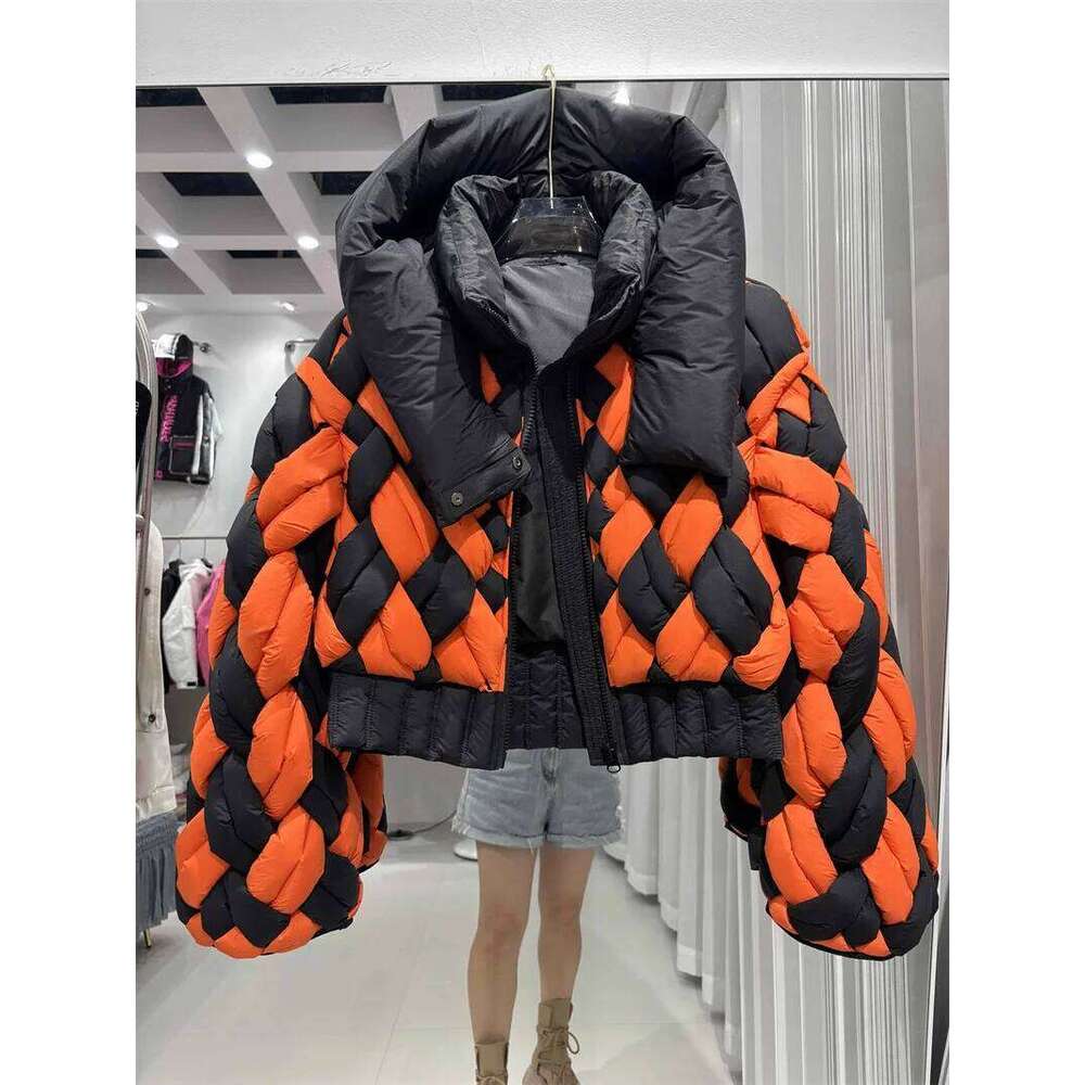 Winter Fashion Patchwork Twists Women White Duck Down Hooded Parker Outwear Female Zipper Loose Quilted Short Jacket MAKOUFEI