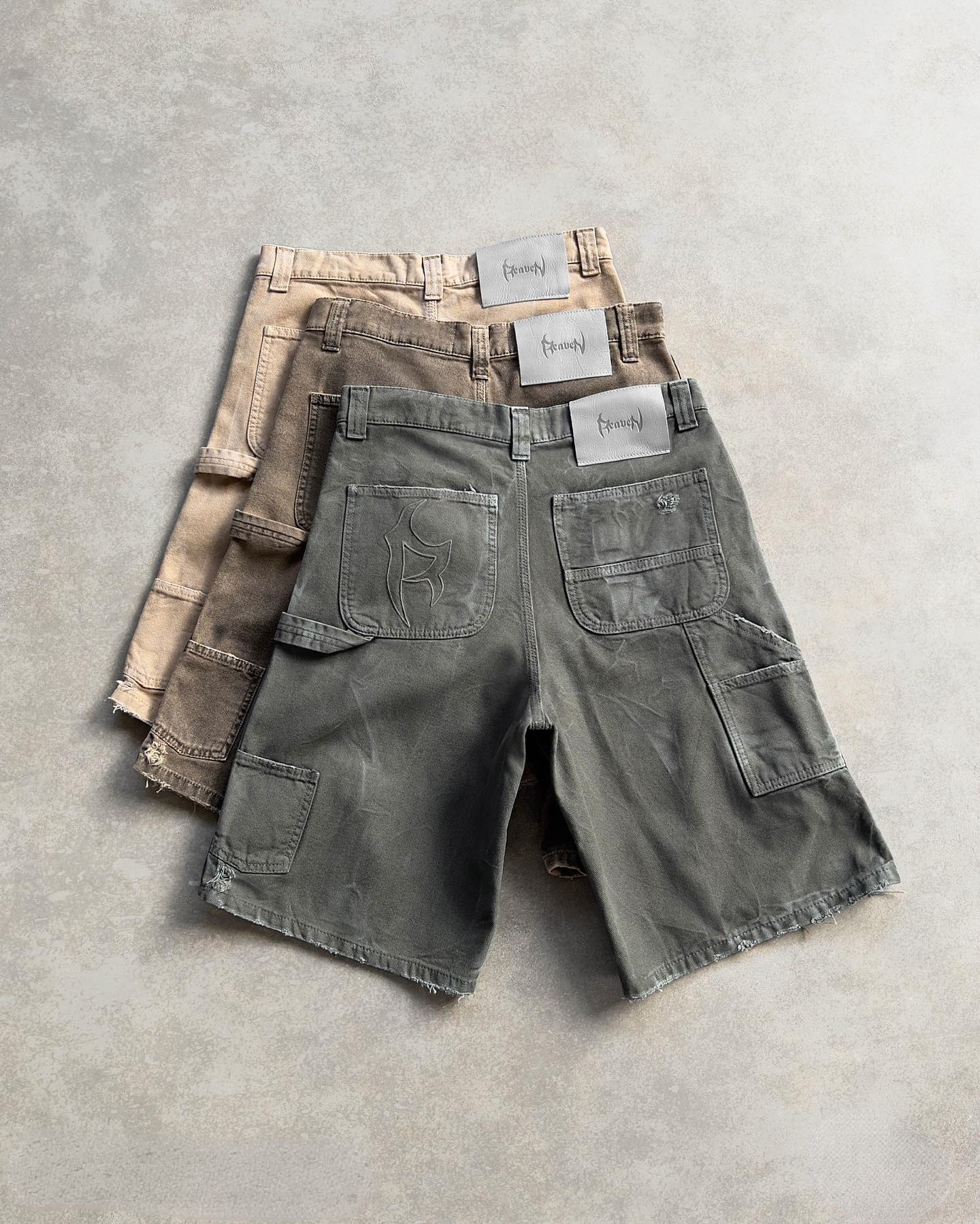 Men's Jeans Reaven Vintage Washed Denim Shorts Destroyed Mid Thigh Cargo Pockets Distressed Raw Hem Baggy Retro Streetwear Workwear Style