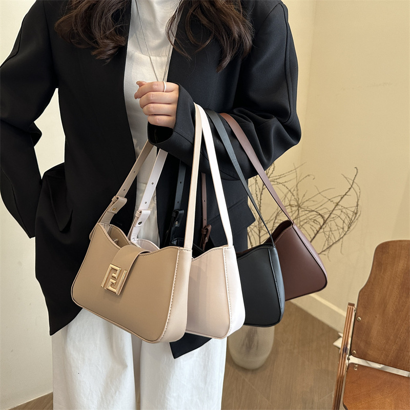 New Casual Women's Underarm Simple And Fashionable, Stylish Single Shoulder Crossbody Bag, Small Square Bag - view 3