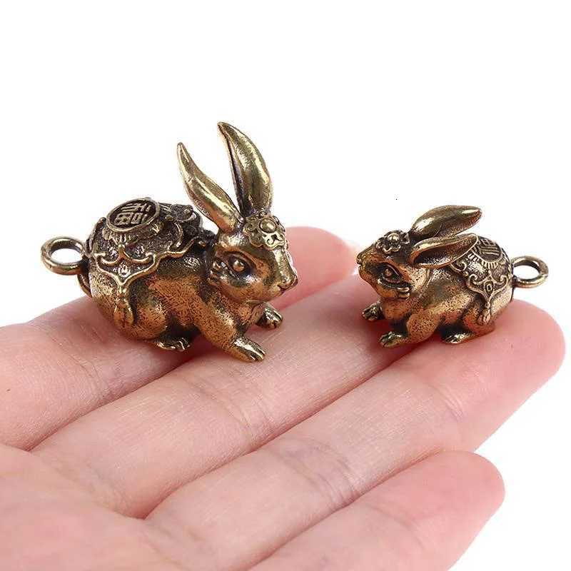 1 Pcs Chinese New Year Brass Zodiac Lucky Rabbit Statue Ornament Key Chain Pendant Figurine Home Office Decorations AccessoriesT260415