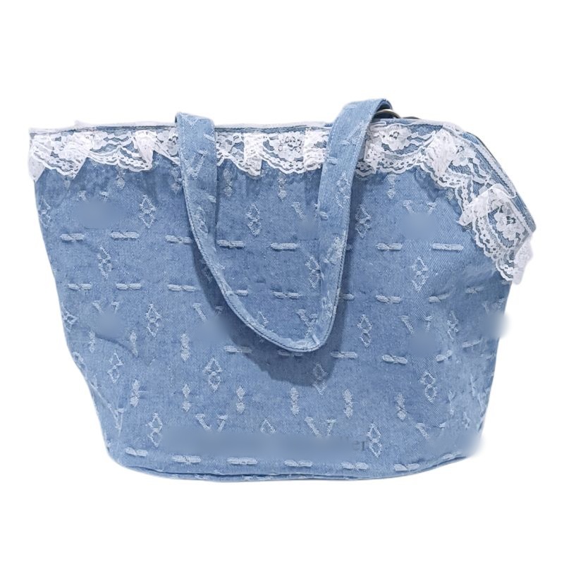Designer pet carrier with classic old flower pattern, portable for dogs and cats, built-in safety tether, multifunctional pet tote bag, ideal for shop