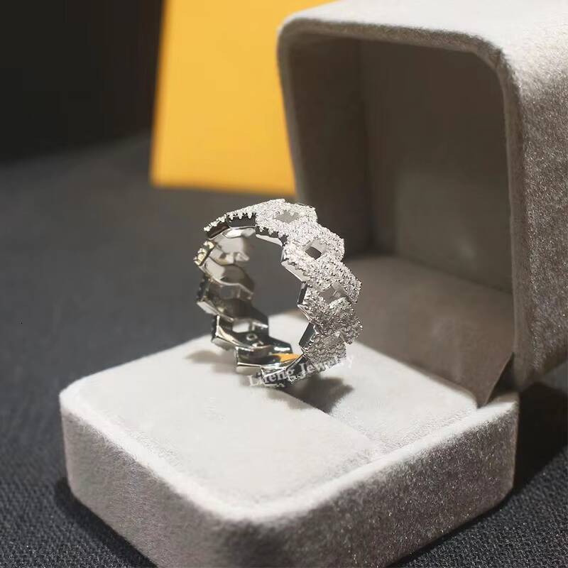 Custom Fashion Design Cuban Ring VVS Moissanite 925 Sterling Silver Hip Hop Ice Out White Gold Jewelry Gift for Men