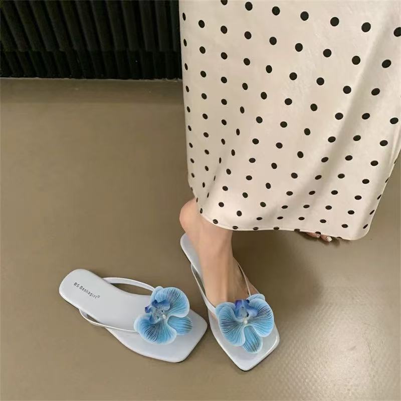 Fairy Style Vacation Beach Flip-Flops for Women Niche Evening Breeze Petal Beach Toe-Post Sandals Open-Toe Flat Slippers 260415