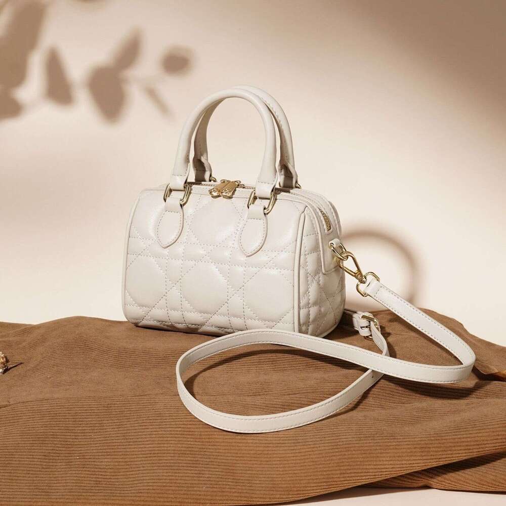 2026 New Genuine Leather Stitched Quilted Bag For Women Luxury High-End Design Top Handle Shoulder Crossbody Handbag SENYY