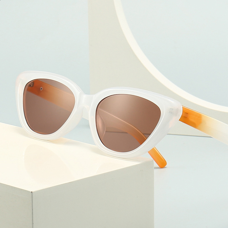 2025 New Sunglasses Trendy GM Cat Eye White Frame Sunglasses for Women Internet Celebrity Hot Girl Street Style Sun Protection Glasses UV Protection 2