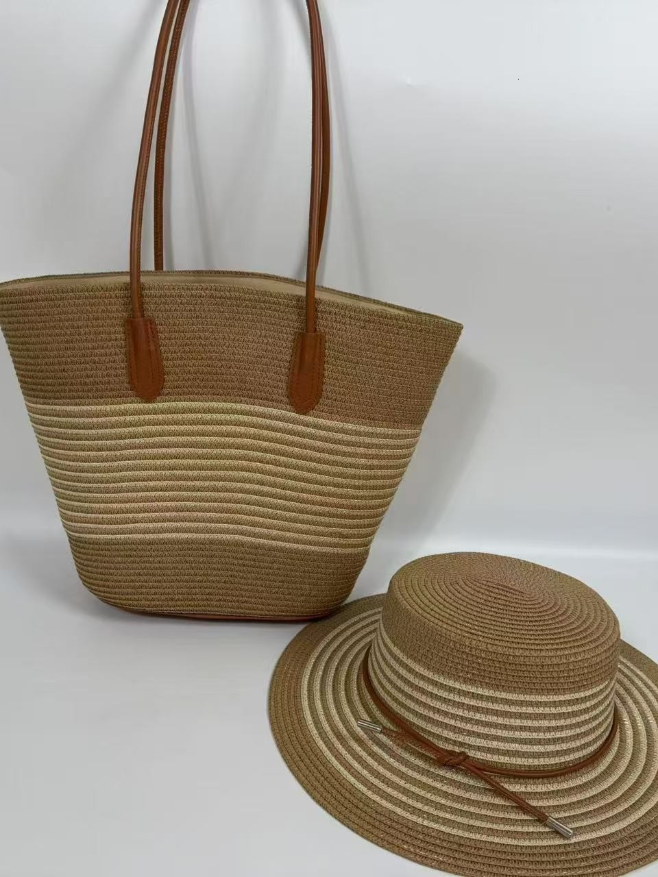 New leather bottom hand woven bag, large capacity grass woven bag, sunshade and sun protection grass hat set, casual vacation style