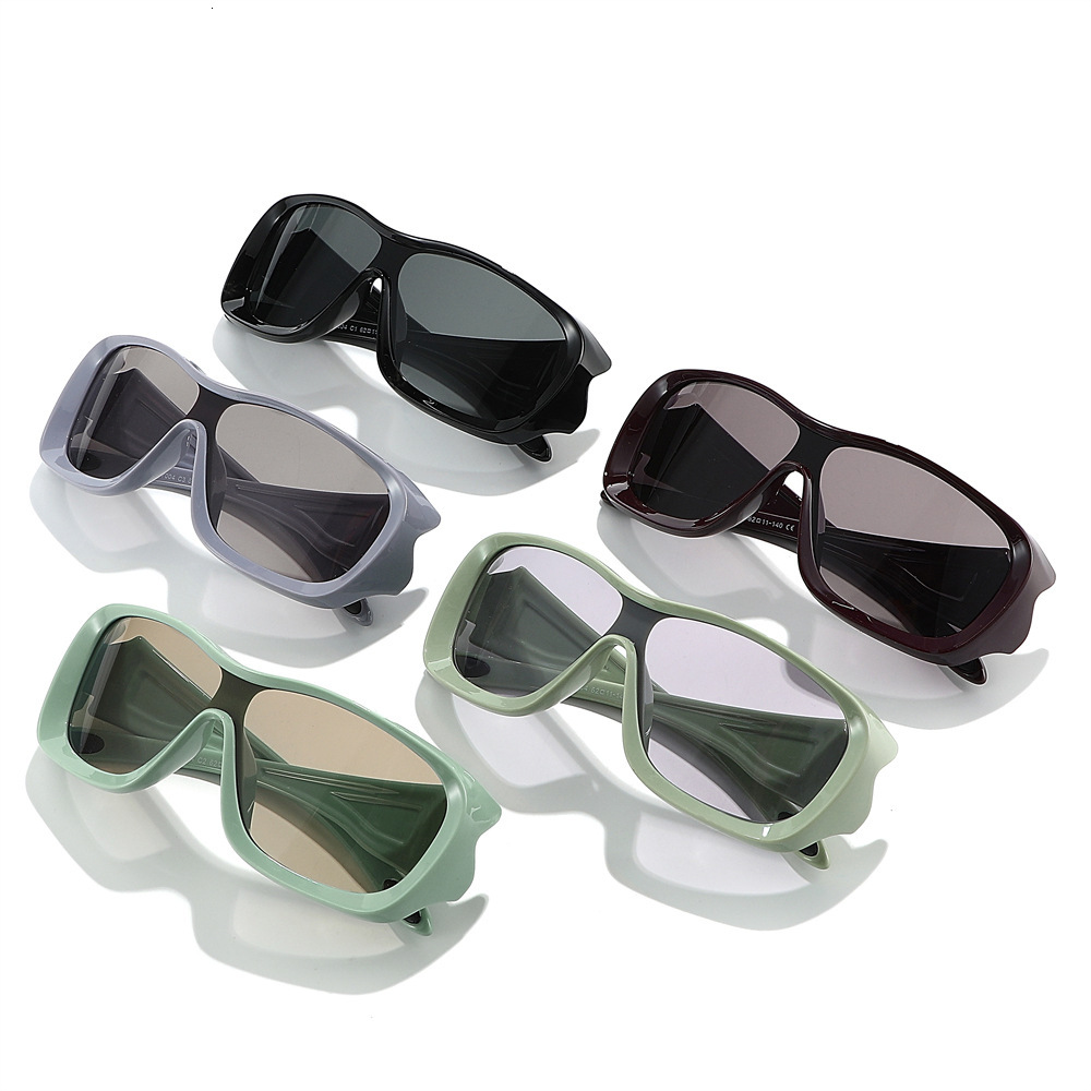 2026 New Large Frame Sports Fashion Sunglasses Simple One-Piece Protective Eyewear