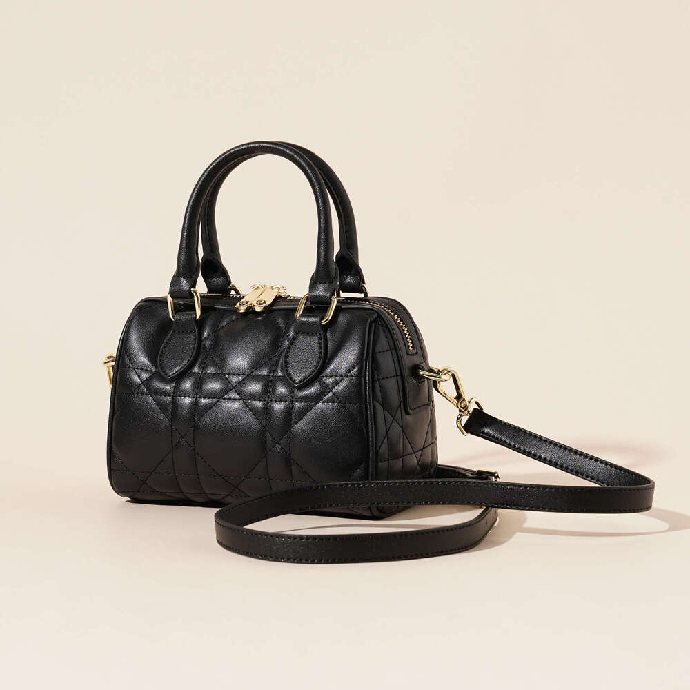 2026 New Genuine Leather Stitched Quilted Bag For Women Luxury High-End Design Top Handle Shoulder Crossbody Handbag SENYY