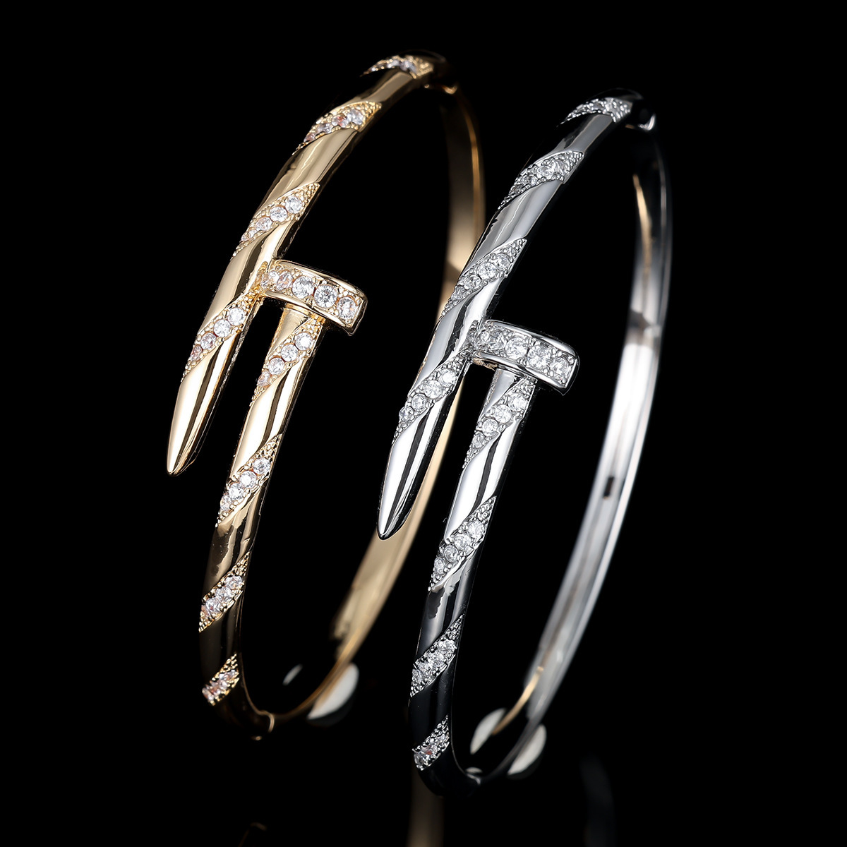 Luxury Brand Designer Jewelry For Women Luxury Diamond Bracelet Women Fashion And Unique Open Bangle With A High-end Nail Steel Bracelet Designer Bracelet