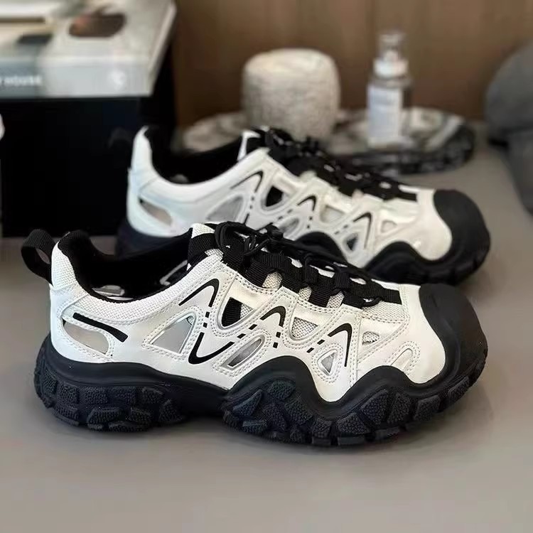 Free shipping 2026 hot selling breathable mesh hiking shoes for women, quick lace up anti slip outdoor hiking shoes