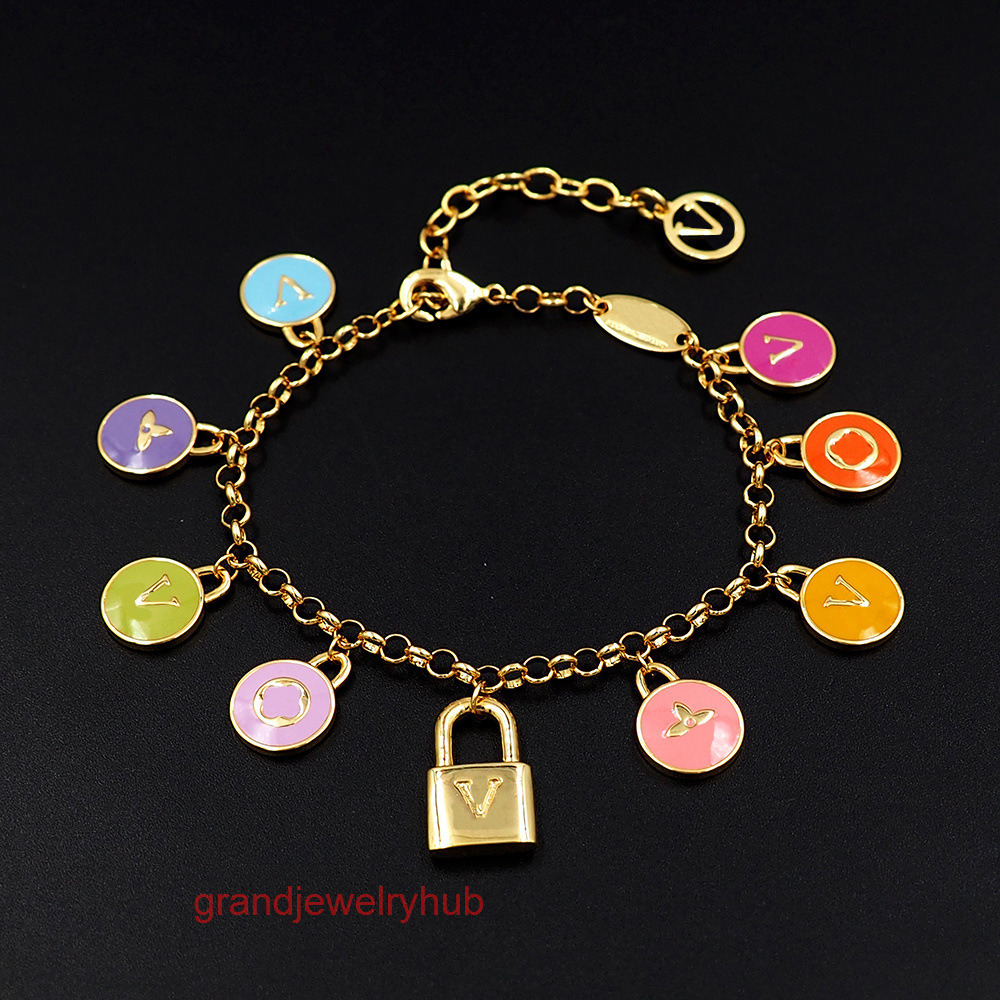 designer bracelets lousi lvness Louise lvs bracelet Gold-plated jewelry V-letter 8 round pendants colorful enamel lock bracelet multiple flower pendants bracelet
