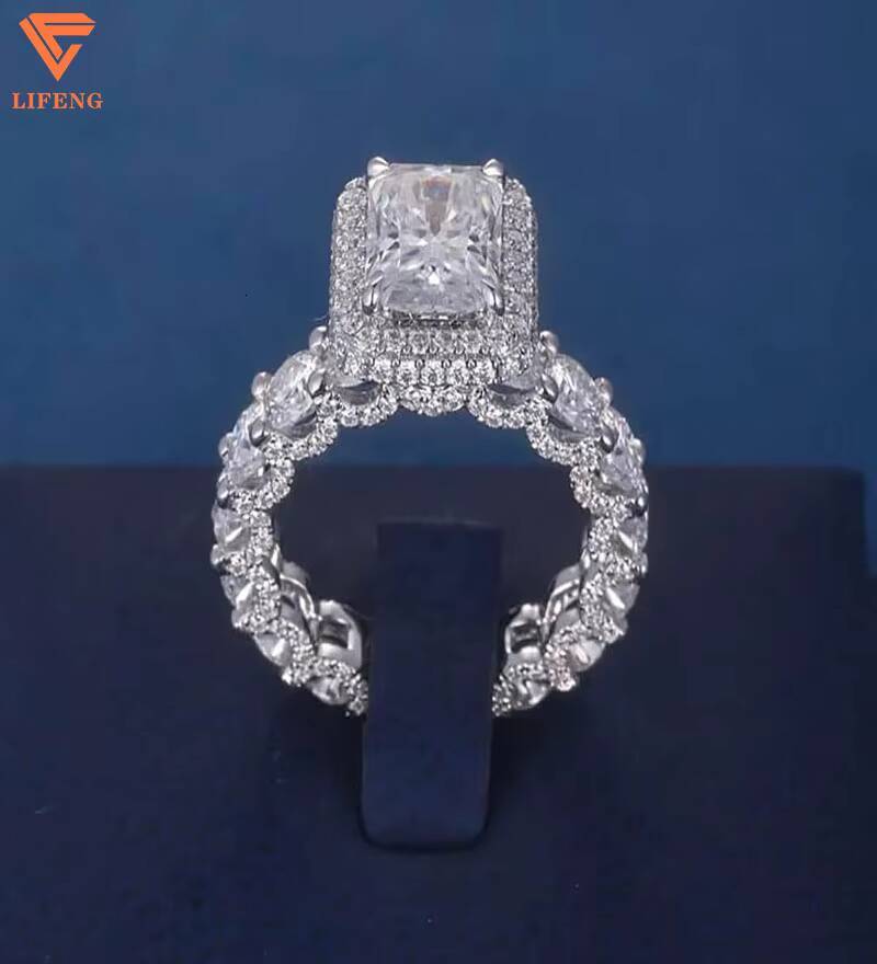 18K Gold Moissanite Ring Classic Style Ladies Engagement Wedding Jewelry Set Fashionable Cut Diamond Jewelry for Women