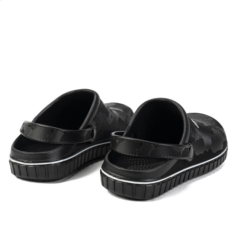 Lightweight Chef Shoes Closed Toe Rubber Sandals Men Clogs Garden Shoes Barefoot Zuecos Hombre Cholas Man Summer Beach Shoes 260413