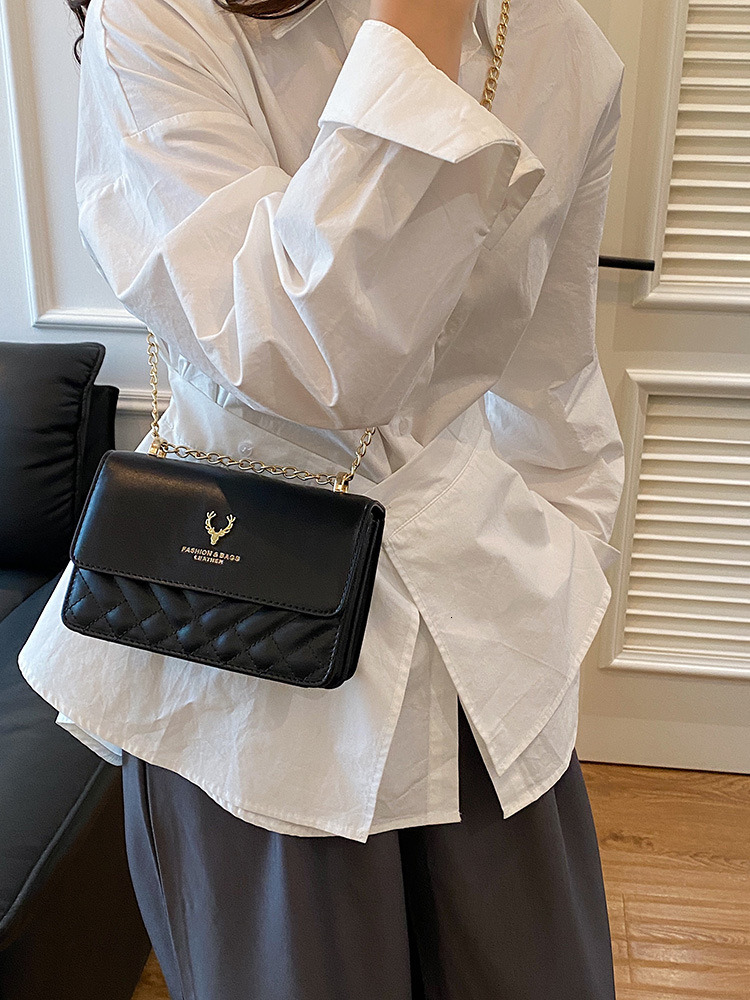Round Ring Wooden Handle Crane Deer Spring Vintage Fortune Yuanbao Shell Bag Design Sense New Chinese National Style Handbag for Women