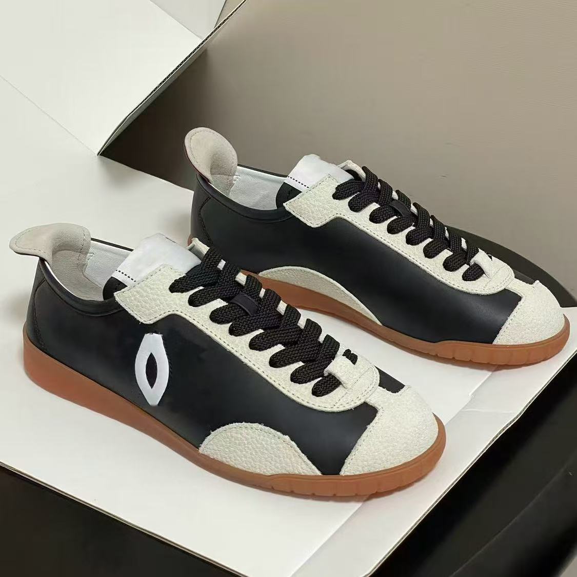 Italy Design Newest Men Women Quilted Sneakers Calfskin & Suede Leather Trainers Shoes Famous Brand Party Dress Wedding Runner Sports Comfort Skatebording Walking