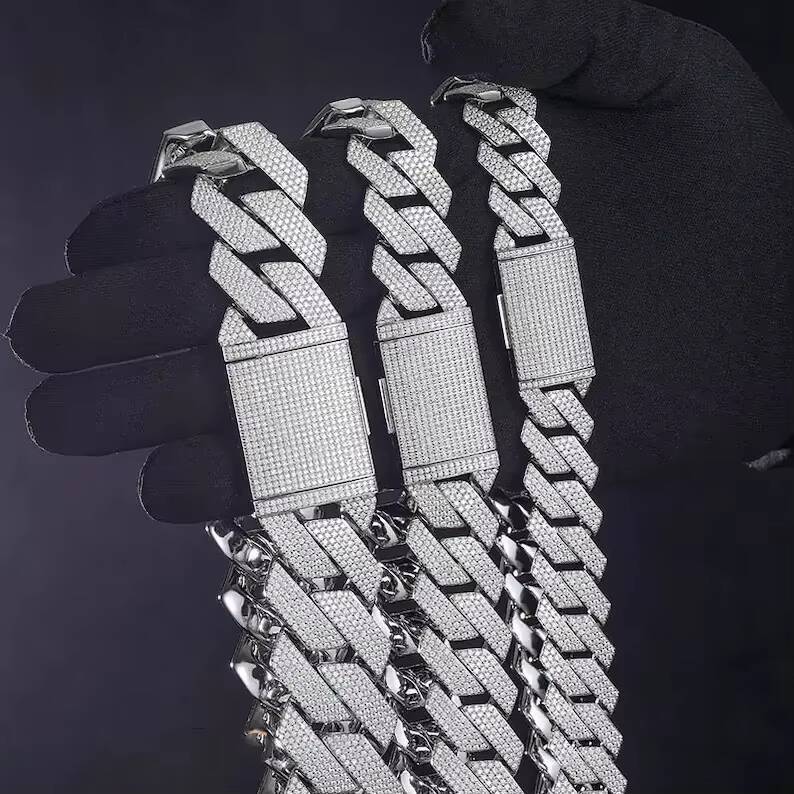 Hiphop Jewelry 925 Sterling Silver 20mm Iced Out Cuban Necklace Sparkling VVS Moissanite Cuban Link Chain