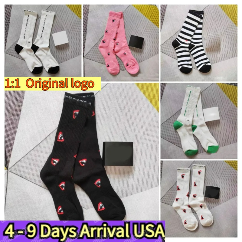 chromeedsy heart socks Men's Designer Socks for Autumn and Winter Warmth Mens Womens Long white socks Personalized Embroidery Designers Sports socks