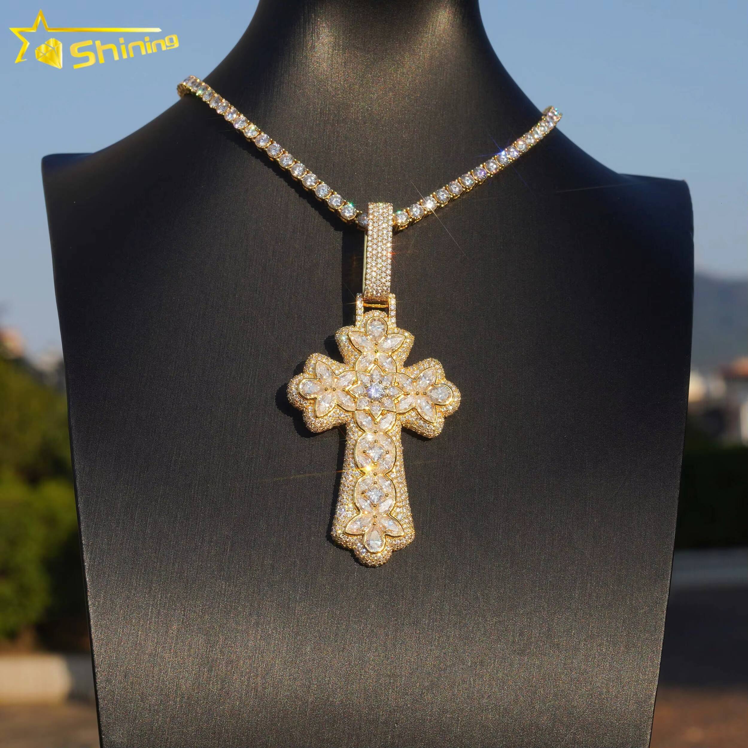 Rapper Jewelry 925 Sterling Silver Hip Hop Fancy Shape Iced Out 18k Gold Plated Moissanite Cross Pendant