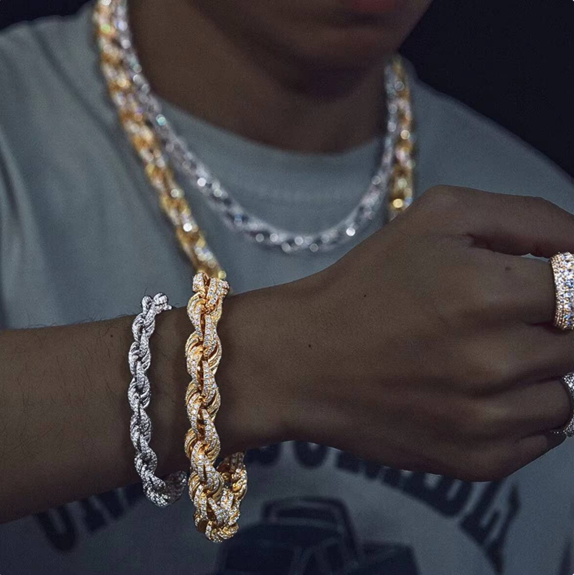 Hip Hop Popular Cuban Link Chain 8mm 15mm 925 Sterling Silver Hand Setting Iced Out VVS Moissanite Cuban Link Chain