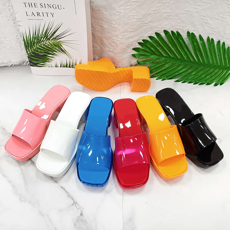 2026 Summer Free Shipping Trendy Outdoor Home Sandals Fashion Beach Flat Bottom Versatile Slippers for Women