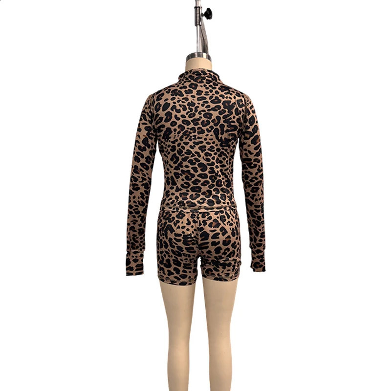 Leopard Print 2 Pieces Set for Women Trendy Outfits Sexy Gym Tracksuit Slim Zip up Tops and Shorts Matching Sets Club Wear 260415