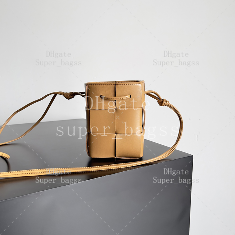 Mini bucket bag Luxury shoulder bag Lambskin leather handbag Professional OEM Quality designer bag 14*9cm crossbody bag with gift box B34V