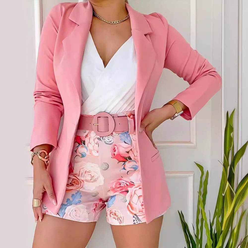 style suit with shorts and blazer includes belt 240816