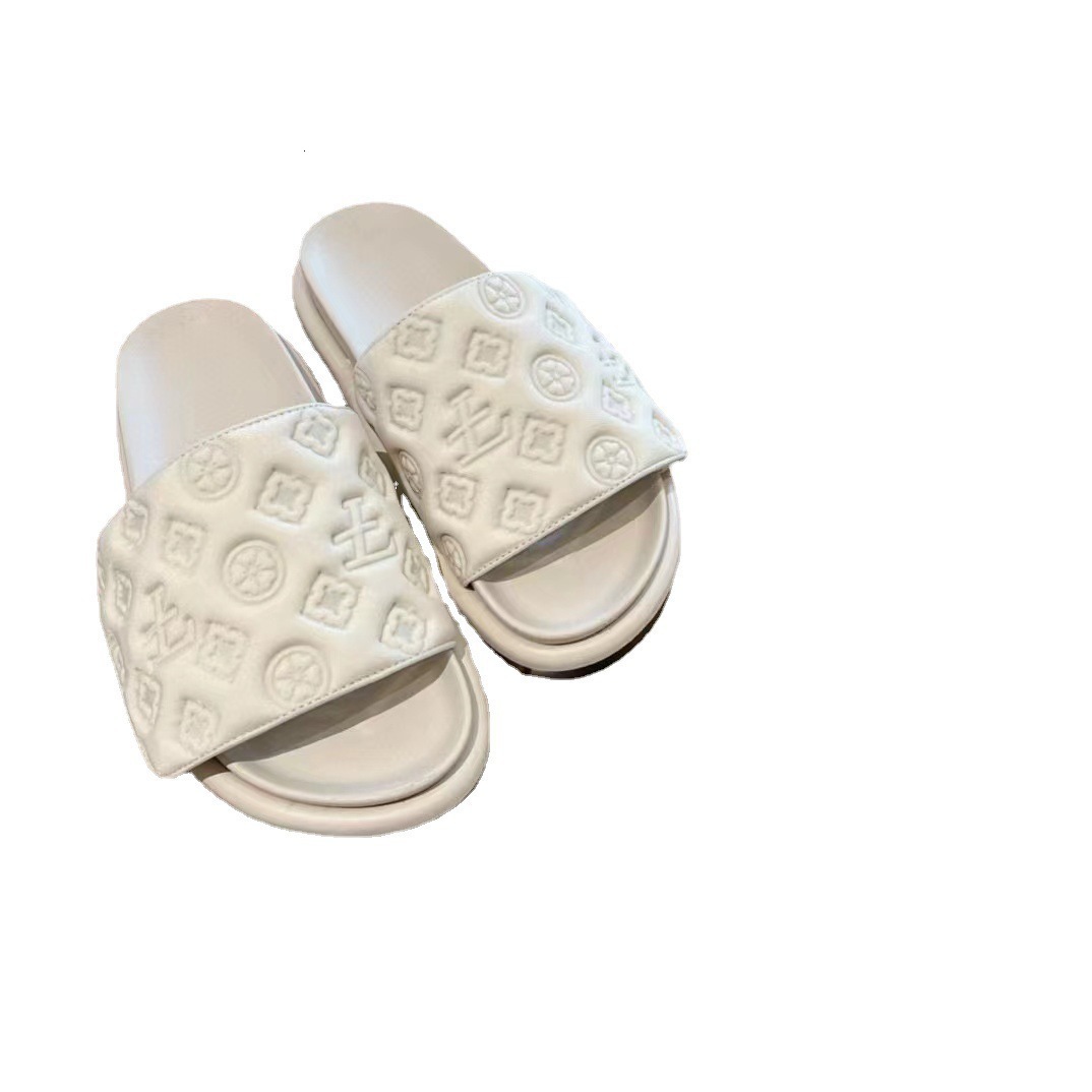 Summer New Thick-Soled Slippers For Outdoor Wear, Internet Celebrity Magic Tape Platform Embossed Versatile One-Word Sandals