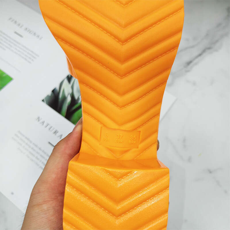 2026 Summer Free Shipping Trendy Outdoor Home Sandals Fashion Beach Flat Bottom Versatile Slippers for Women